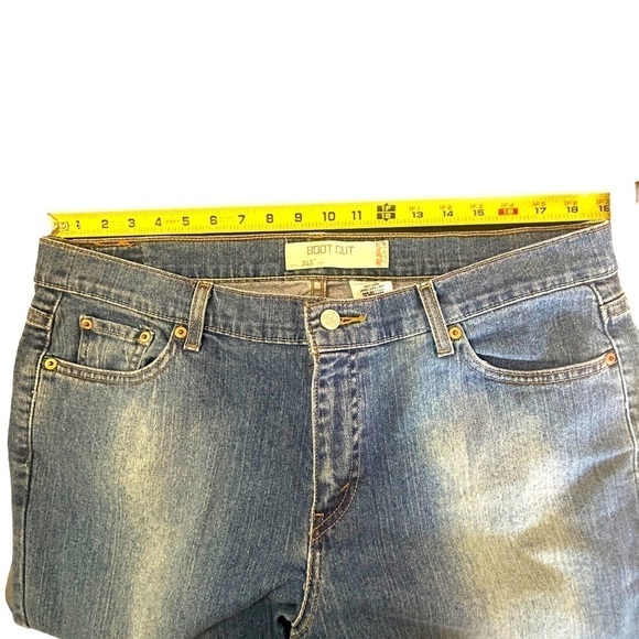 Levi Bootcut Denim Jeans • Used • Size: 16 - Picture 6 of 10